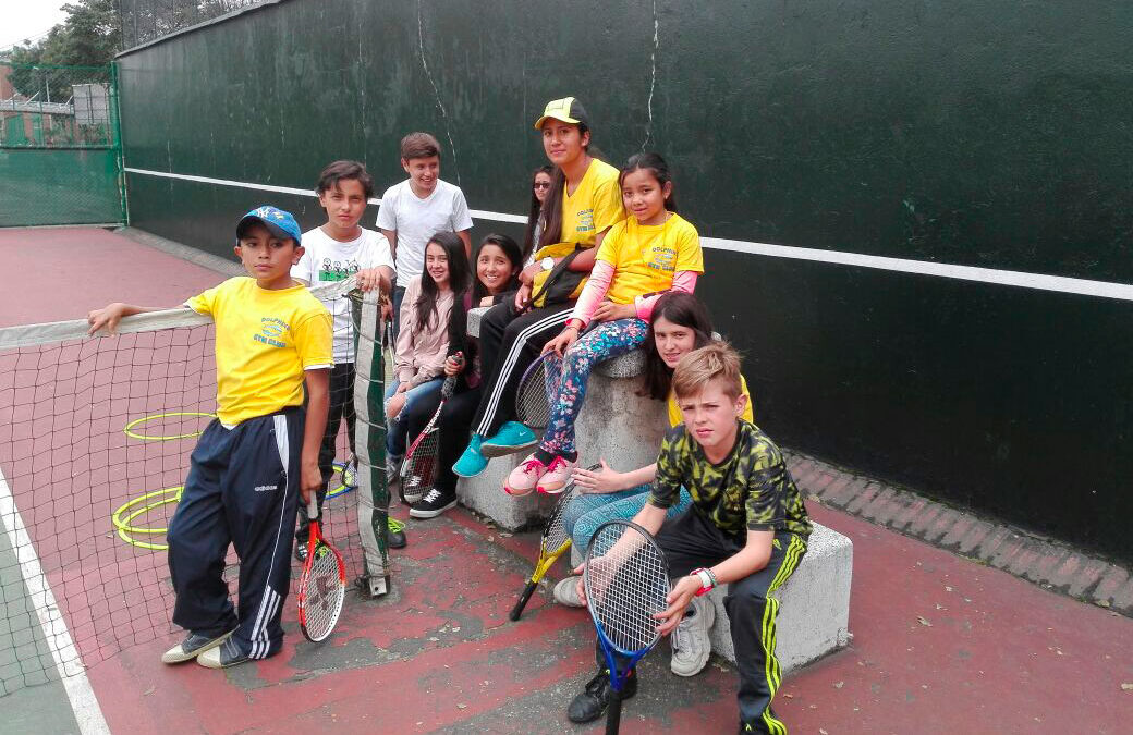 Clases de tenis para niños en Ciudad Salitre: una formación integral desde el juego y la disciplina