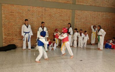 Galería: Intercambio de escuelas, competencia de Taekwondo