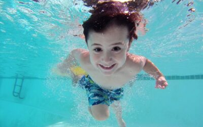 Top 10 beneficios de las clases de natación para niños