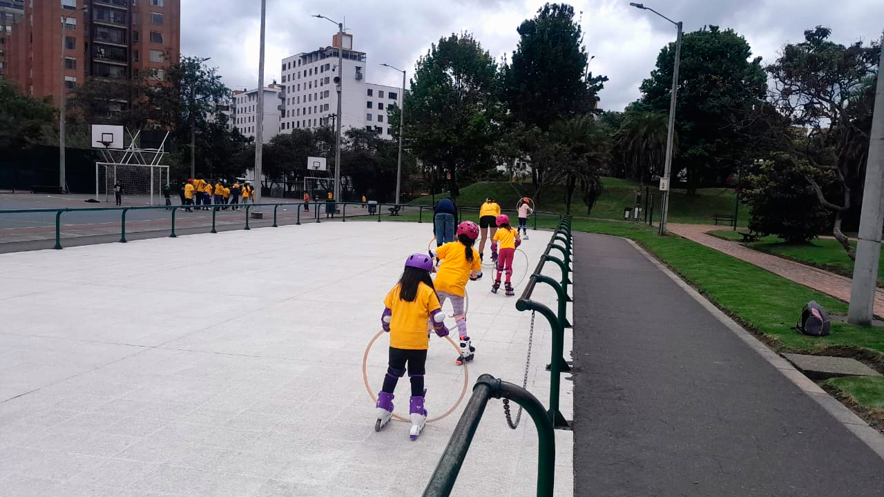 Patinaje sobre ruedas para niños en Bogotá Guía completa para padres